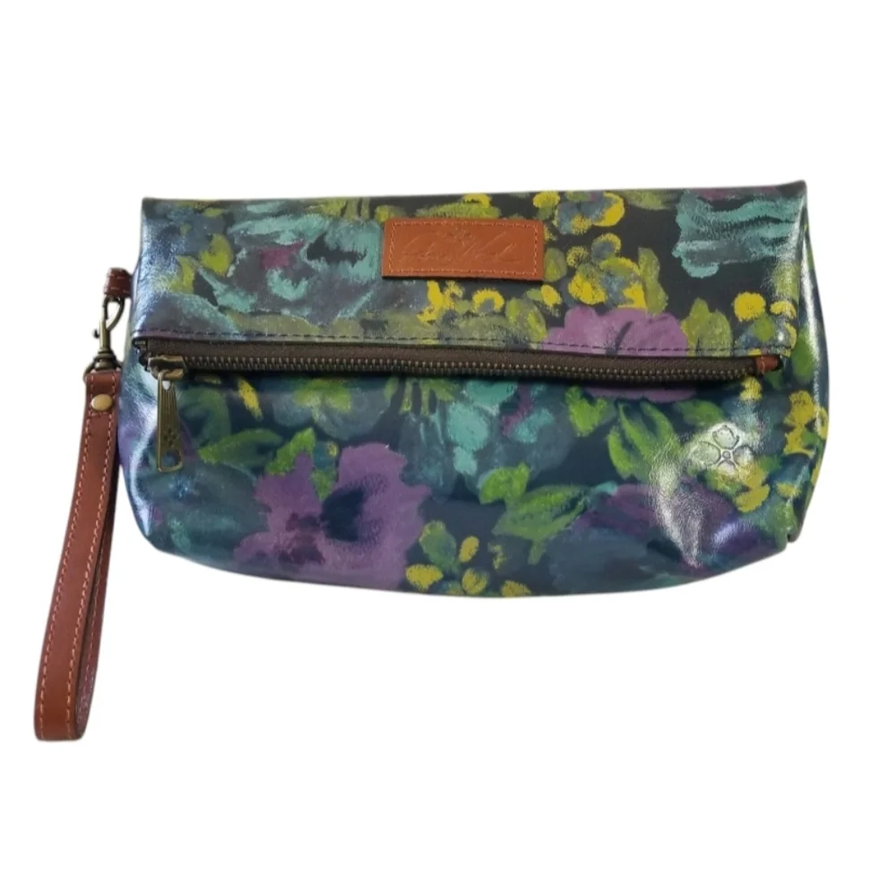 PATRICIA NASH Valerie Leather Fold Over Wristlet Deep Blue Nature Floral P715420
